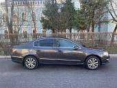 Volkswagen Passat, 2010г., передний привод, робот