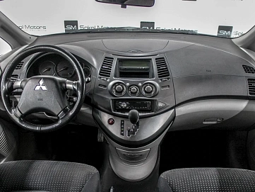 Mitsubishi Grandis, 2006г, полный привод, автомат