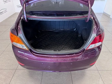 Hyundai Solaris, 2011г, передний привод, автомат