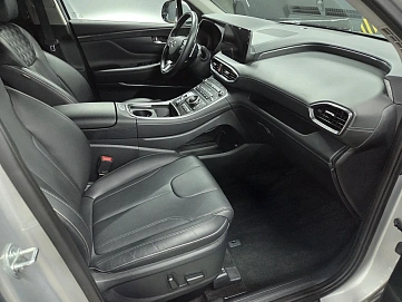 Hyundai Santa Fe, 2023г, полный привод, автомат