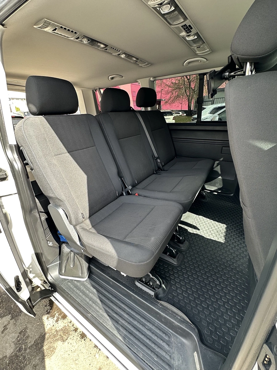 Volkswagen Caravelle, 2017г., передний привод, робот