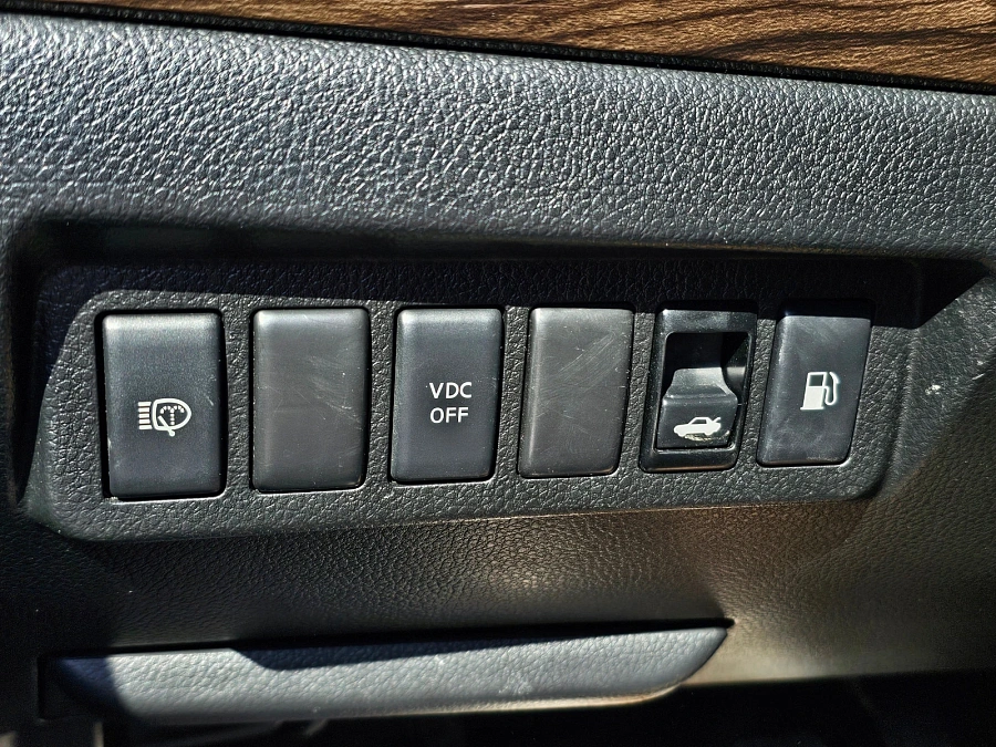 Nissan Teana, 2011г., передний привод, вариатор