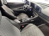 Hyundai Elantra, 2021г., передний привод, автомат
