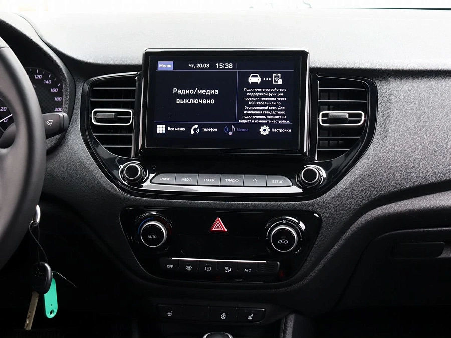 Hyundai Solaris, 2021г., передний привод, автомат