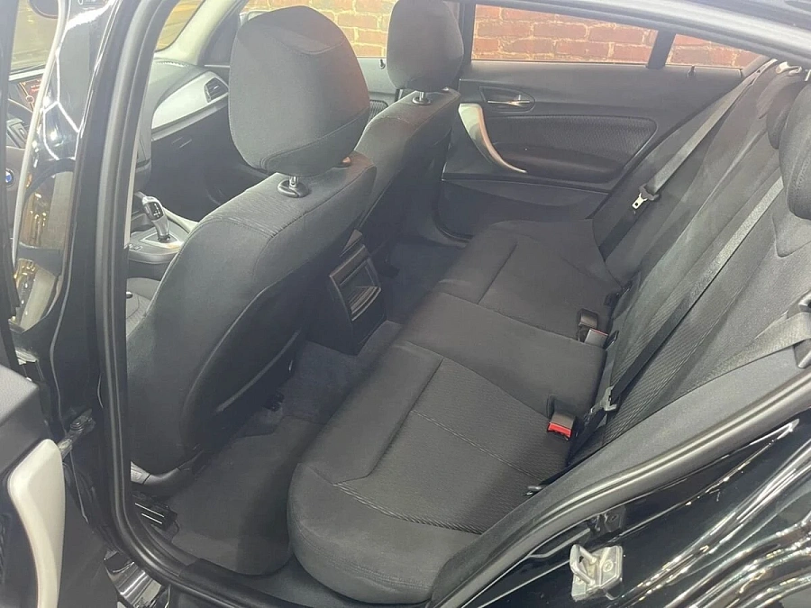 BMW 1 серии, 2013г., задний привод, автомат