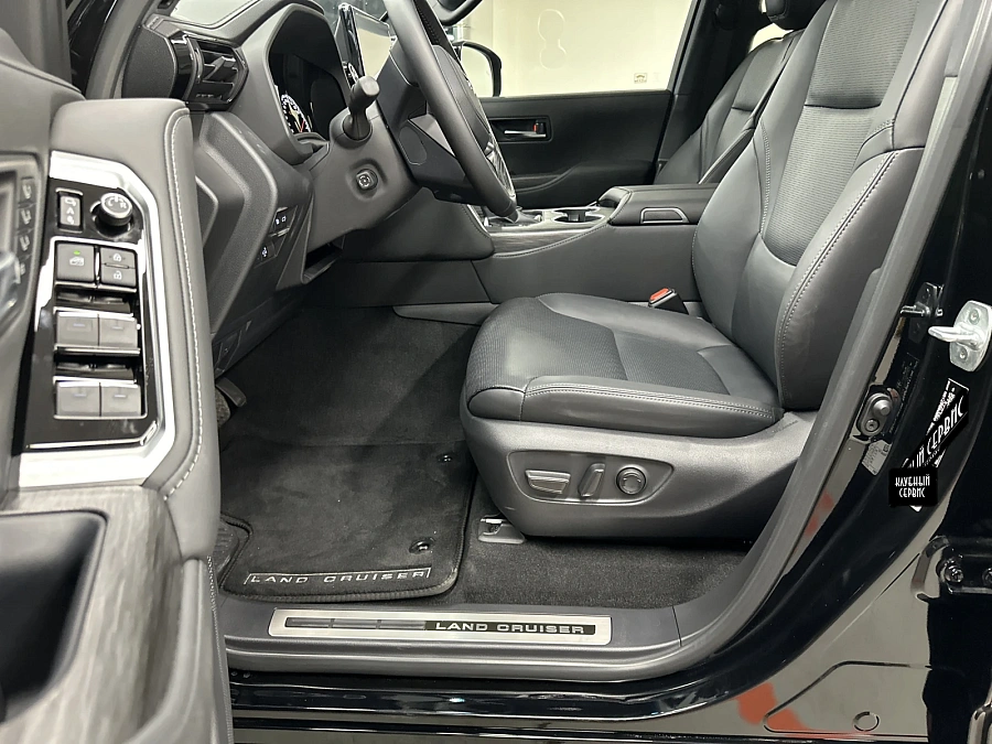 Toyota Land Cruiser, 2024г., полный привод, автомат