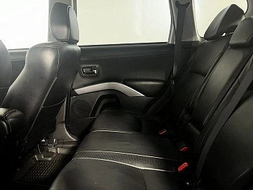 Mitsubishi Outlander, 2010г, полный привод, вариатор