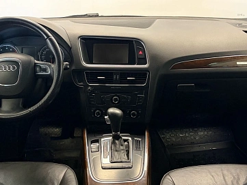 Audi Q5, 2008г, передний привод, автомат