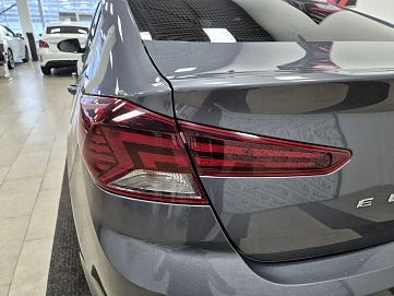 Hyundai Elantra, 2020г, передний привод, механика