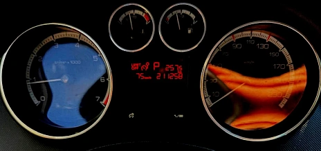 Peugeot 308, 2010г, передний привод, автомат