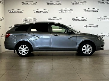 Lada (ВАЗ) Vesta, 2018г, передний привод, механика