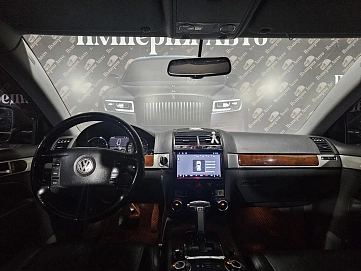 Volkswagen Touareg, 2008г, полный привод, автомат