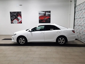 Toyota Camry, 2017г, передний привод, автомат