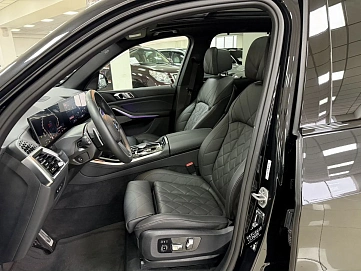 BMW X5, 2025г, полный привод, автомат