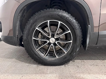 Volkswagen Tiguan, 2015г, передний привод, механика