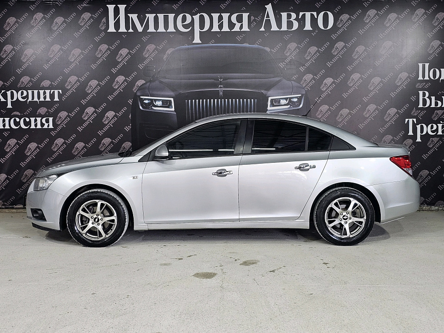 Chevrolet Cruze, 2010г., передний привод, автомат
