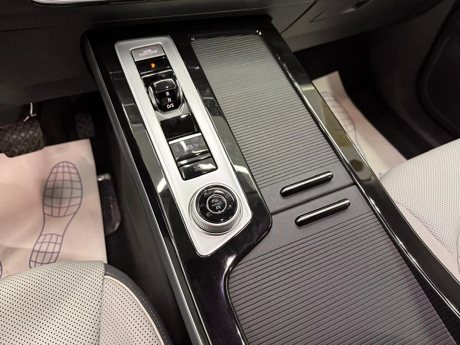 Volkswagen Tavendor, 2025г., полный привод, робот