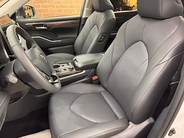 Toyota Highlander, 2026г, полный привод, автомат