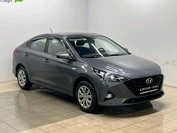 Hyundai Solaris, 2022г, передний привод, автомат