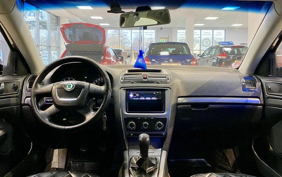 Skoda Octavia, 2010г., передний привод, механика