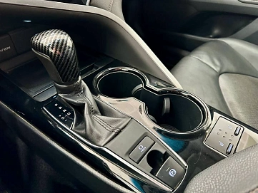 Toyota Camry, 2018г, передний привод, автомат