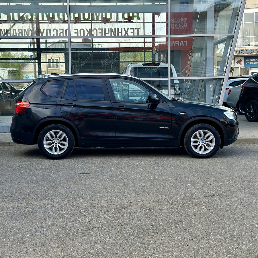 BMW , 2011г., передний привод, автомат