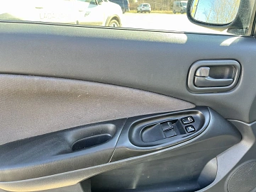 Nissan Almera, 2004г., передний привод, механика