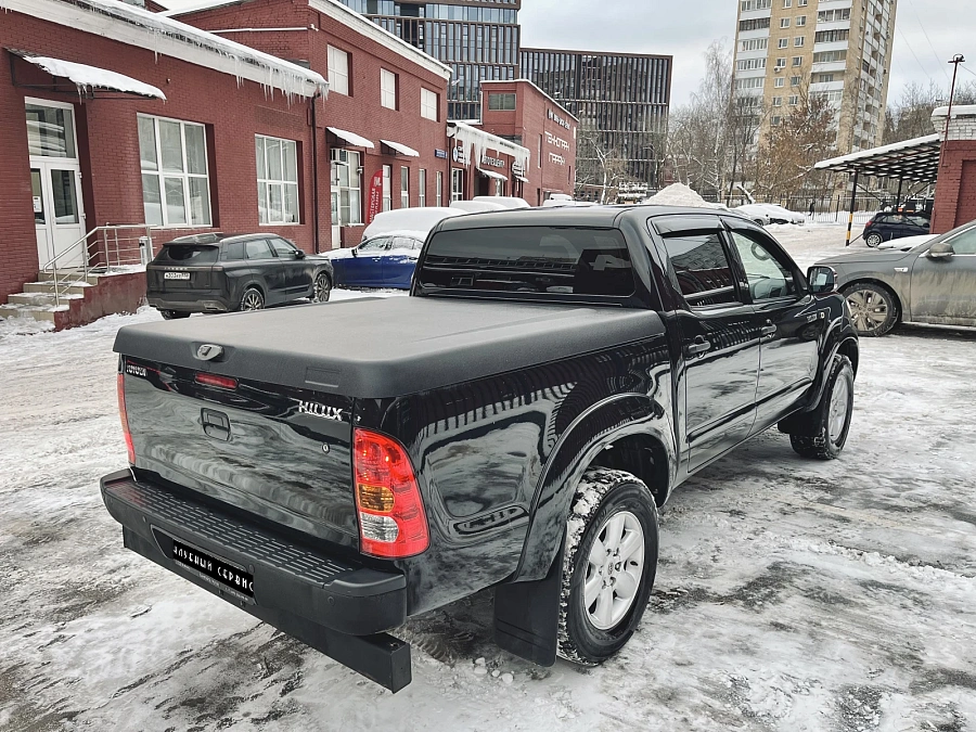 Toyota Hilux, 2010г., полный привод, автомат