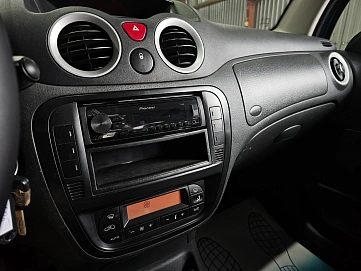 Citroen C3, 2006г., передний привод, робот