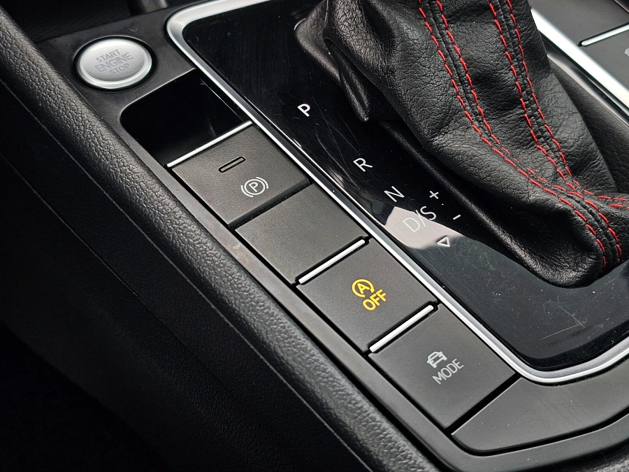 Volkswagen Jetta, 2019г., передний привод, робот