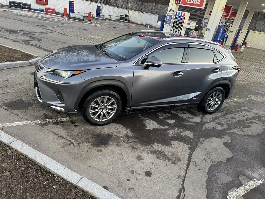 Lexus NX, 2020г., полный привод, вариатор