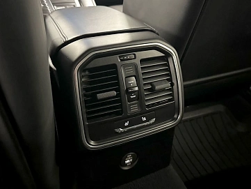 Porsche Macan, 2019г, полный привод, робот