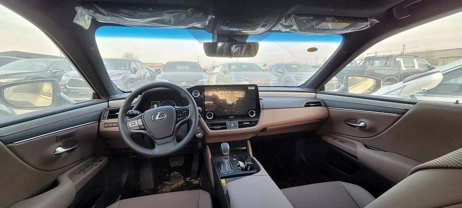 Lexus ES, 2025г., передний привод, вариатор