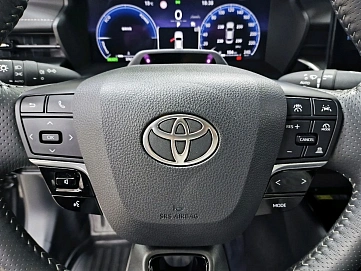 Toyota Camry, 2024г, передний привод, вариатор