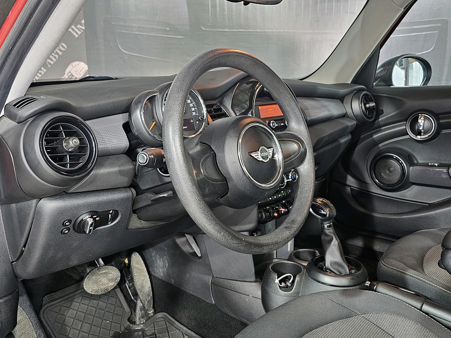Mini , 2015г., передний привод, автомат