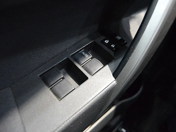 Toyota Corolla, 2013г, передний привод, вариатор