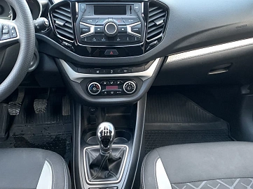 Lada (ВАЗ) , 2019г., передний привод, механика