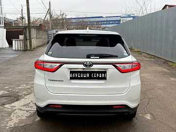 Toyota Harrier, 2020г, передний привод, вариатор
