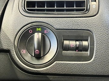 Volkswagen Polo, 2019г, передний привод, механика