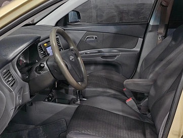 Kia Rio, 2006г, передний привод, автомат
