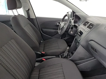 Volkswagen Polo, 2018г, передний привод, механика