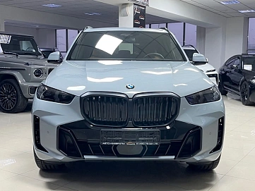 BMW X5, 2023г, полный привод, автомат