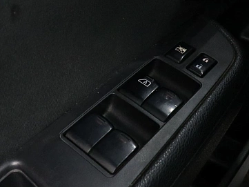 Nissan Tiida, 2013г., передний привод, механика