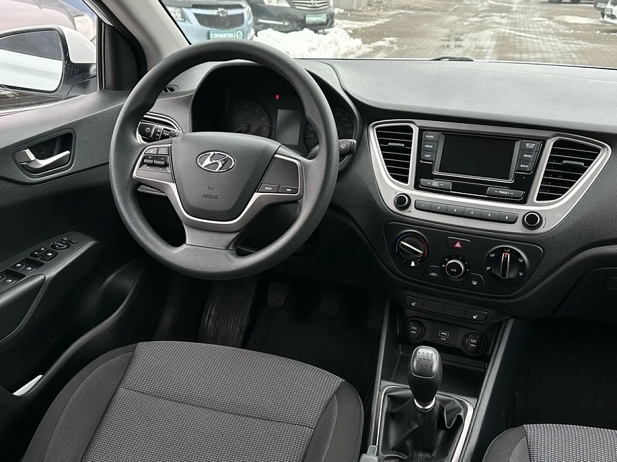 Hyundai Solaris, 2019г., передний привод, механика
