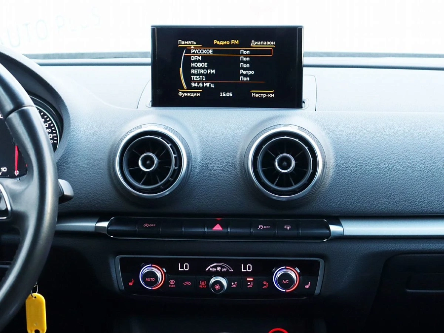 Audi A3, 2015г., передний привод, робот