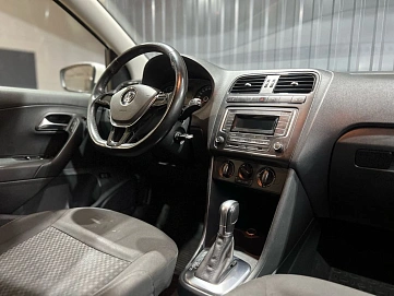 Volkswagen Polo, 2016г, передний привод, автомат