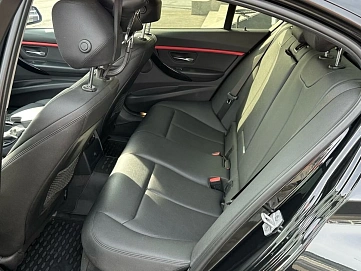 BMW 3 серии, 2018г, задний привод, автомат
