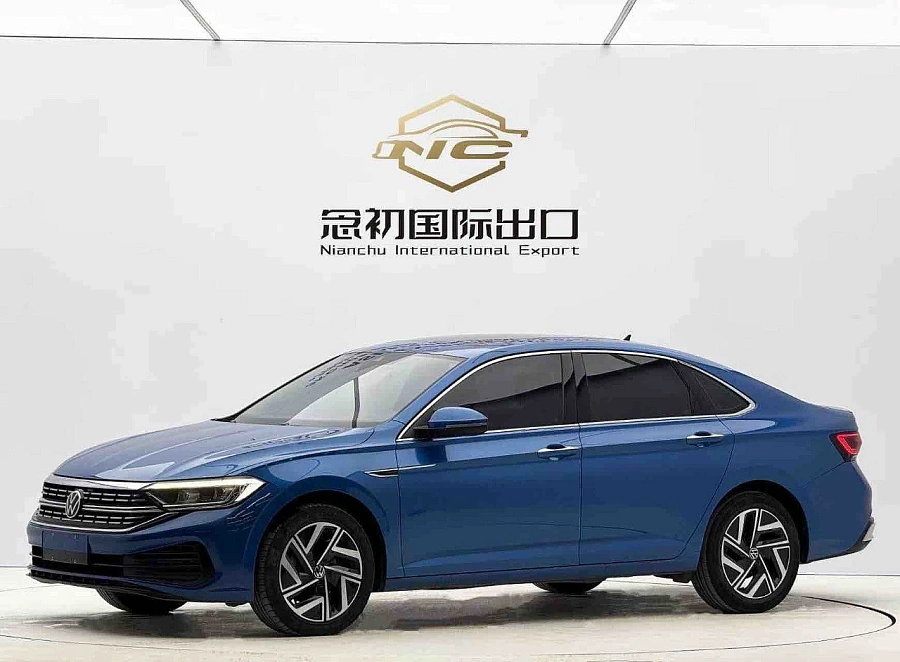 Volkswagen Sagitar, 2022г., передний привод, робот