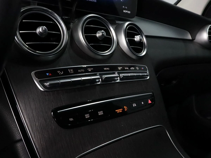 Mercedes-Benz GLC, 2022г., полный привод, автомат