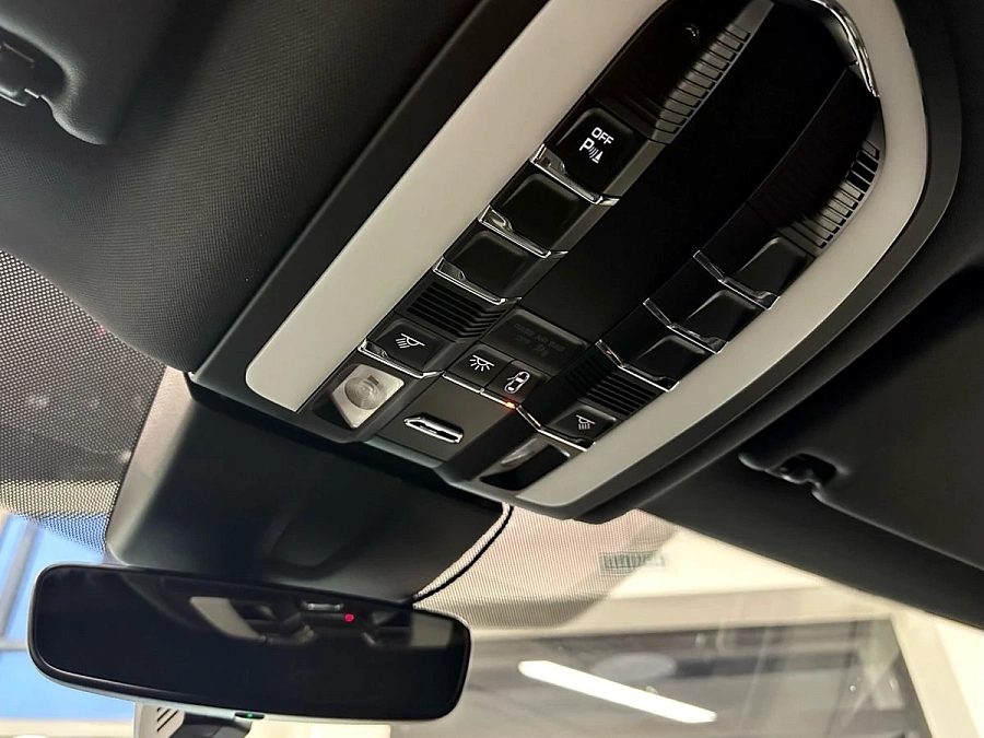 Porsche Macan, 2019г., полный привод, робот